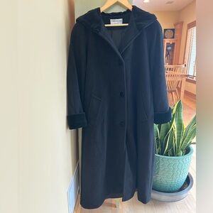 Vintage Forecaster of Boston Long Wool Hooded Black Coat w/ Velvet Trim Size 8